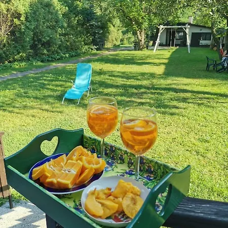 Dom Wakacyjny Nad Rzeka Pod Gorami Blisko Do Jeziora *